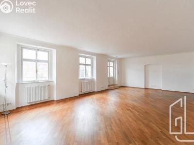 Аренда квартиры 4+1 Praha, Vlašská č. 3