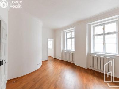 Аренда квартиры 4+1 Praha, Vlašská č. 14