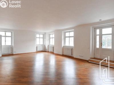 Аренда квартиры 4+1 Praha, Vlašská č. 18