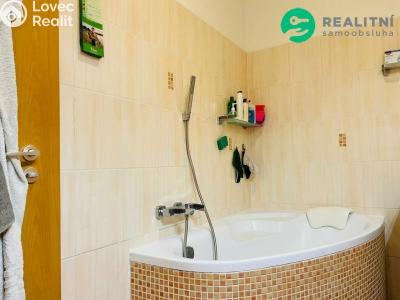Продаж квартири 4+KK Milovice nad Labem, Kaštanova č. 25