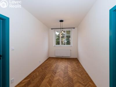 Продаж квартири 4+1 Praha, Pod lipkami č. 11