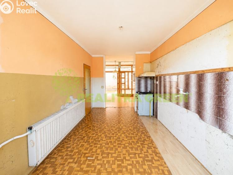 Продаж сімейного будинку Lipov č. 3