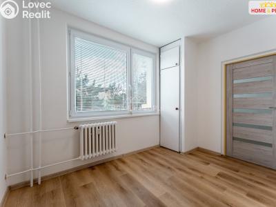 Продаж квартири 3+1 Znojmo, Aninská č. 8