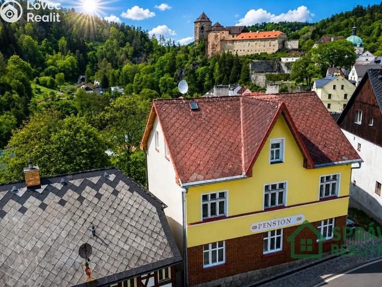 Продаж багатогенного будинку Bečov nad Teplou, Nádražní č. 1