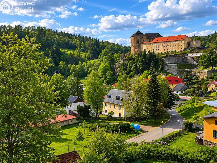 Продаж багатогенного будинку Bečov nad Teplou, Nádražní č. 3