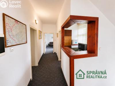 Sale multi-gen house Bečov nad Teplou, Nádražní č. 17