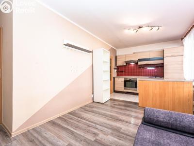 Продаж квартири 2+KK Praha, Poznaňská č. 1