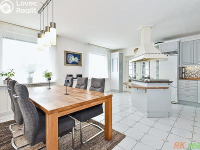 Sale apartment 3+1 Praha, Kříženeckého náměstí č. 3