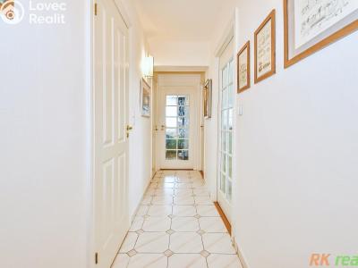 Sale apartment 3+1 Praha, Kříženeckého náměstí č. 20
