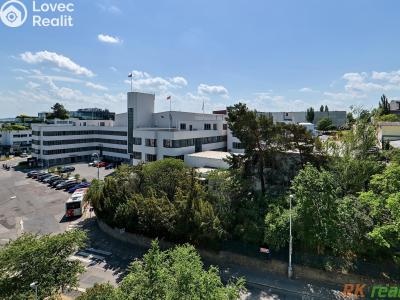 Sale apartment 3+1 Praha, Kříženeckého náměstí č. 32