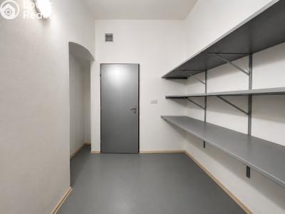 Продаж квартири 3+1 Praha, Mezibranská č. 25