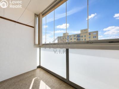 Продаж квартири 3+1 Praha, Cholupická č. 1