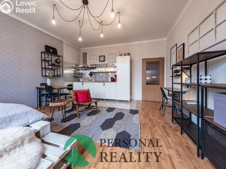 Продаж квартири 1+KK Praha, Vltavská č. 5