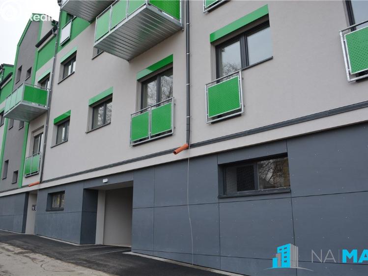 Pronájem garáže Znojmo, Na Kolbišti 599/6 č. 1
