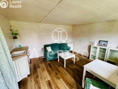 Prodej chaty Praha, Nedokončená č. 10