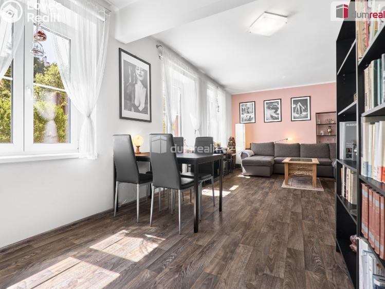 Prodej bytu 4+1 Karlovy Vary, Sládkova č. 4