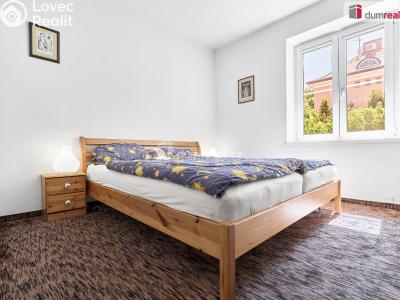 Prodej bytu 4+1 Karlovy Vary, Sládkova č. 10