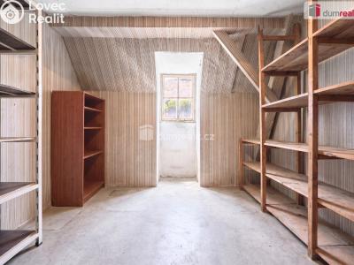 Prodej bytu 4+1 Karlovy Vary, Sládkova č. 13