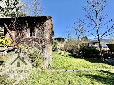 Sale hut Děčín, Hraniční č. 11
