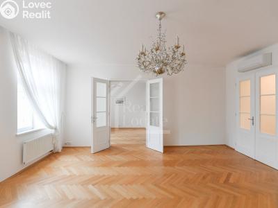 Оренда квартири 4+1 Praha, Belgická č. 18