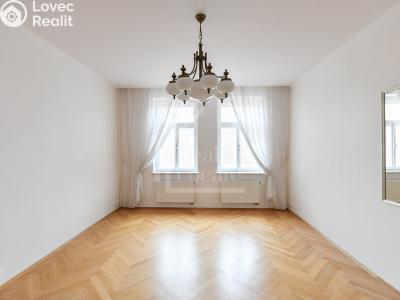 Оренда квартири 4+1 Praha, Belgická č. 2