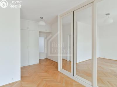 Оренда квартири 4+1 Praha, Belgická č. 6