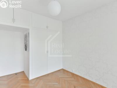 Оренда квартири 4+1 Praha, Belgická č. 8
