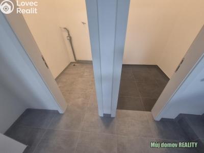 Rent commercial space Praha 3, Žižkov, Hartigova č. 9