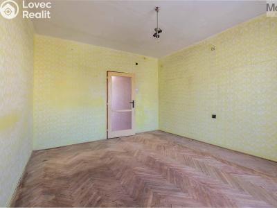 Prodej bytu 2+1 Kadaň, kpt. Jaroše 1056 č. 8