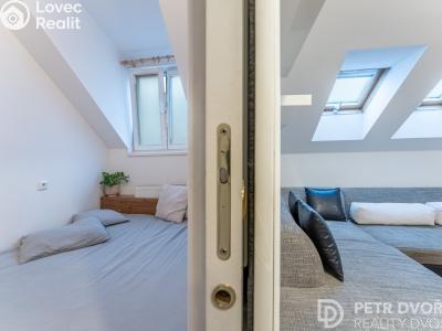 Sale apartment 2+KK Praha, Orebitská č. 8