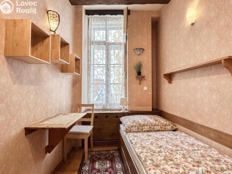 Rent apartment 1+KK Praha, Sokolovská 341/27 č. 3