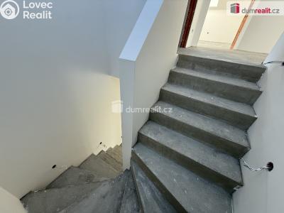 Prodej rodinného domu Svárov, Pod Větrolamem č. 15