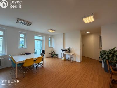 Rent apartment 3+KK Hradec Králové, třída Karla IV. č. 9