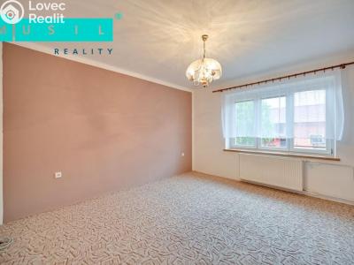 Sale multi-gen house Medlov č. 9