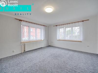 Sale multi-gen house Medlov č. 10