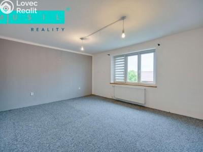 Sale multi-gen house Medlov č. 12