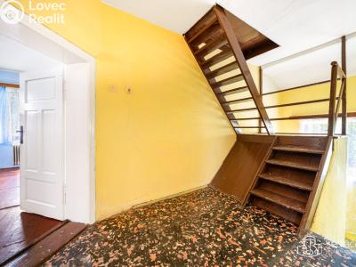 Продаж багатогенного будинку Nejdek, Limnická č. 12
