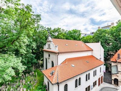Sale apartment 3+KK Praha, U starého hřbitova č. 22