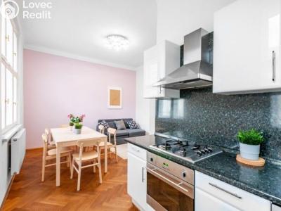 Sale apartment 3+KK Praha, U starého hřbitova č. 3