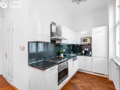 Sale apartment 3+KK Praha, U starého hřbitova č. 4