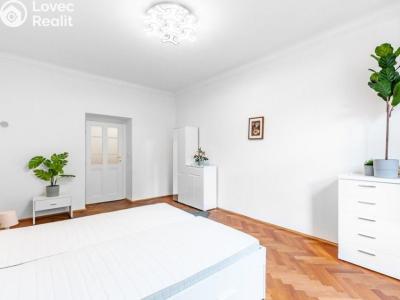 Sale apartment 3+KK Praha, U starého hřbitova č. 6