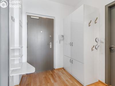 Sale apartment 2+KK Praha, Korunní č. 15