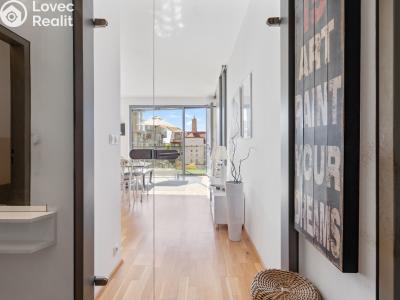 Sale apartment 2+KK Praha, Korunní č. 16