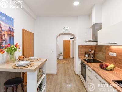 Sale apartment 2+1 Praha, Basilejské náměstí č. 12