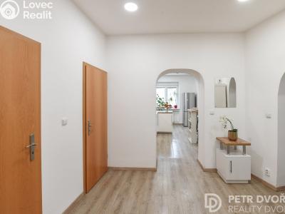 Sale apartment 2+1 Praha, Basilejské náměstí č. 13