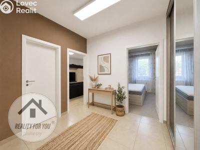 Sale apartment 3+KK Praha, Mladých Běchovic 2 č. 7