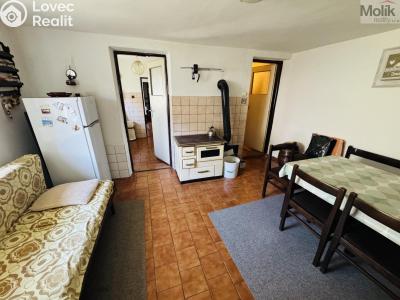 Prodej rodinného domu Postoloprty č. 7