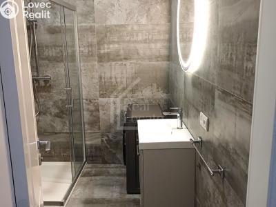 Sale apartment 3+KK Praha, Kmochova č. 11