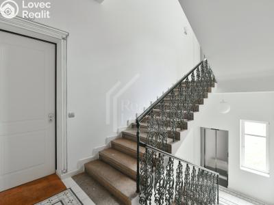 Sale apartment 3+KK Praha, Kmochova č. 7