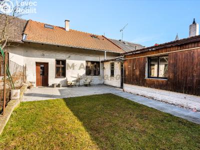 Sale family house Kostelec nad Labem, nám. Pod Martinem 392 č. 2